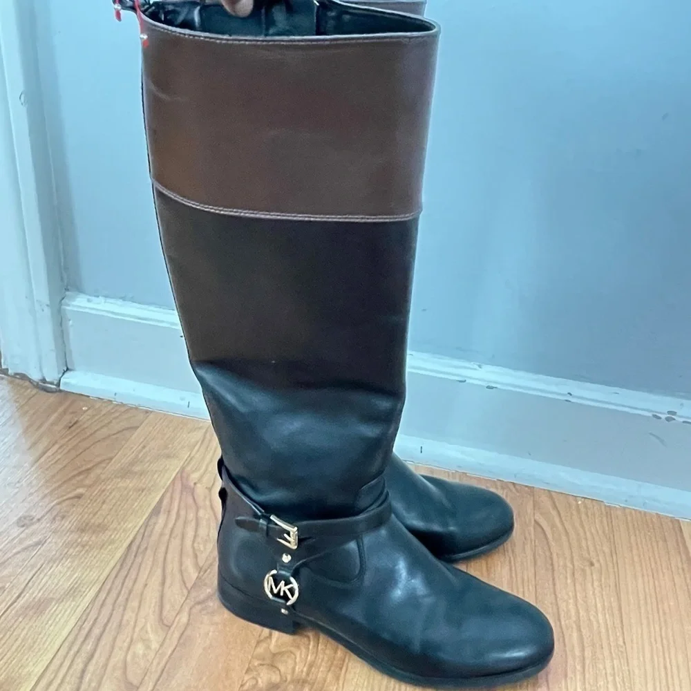 Michael Kors Riding Boots Black Brown Leather Logo Buckle Tall Boots 6 - Picture 2 of 6